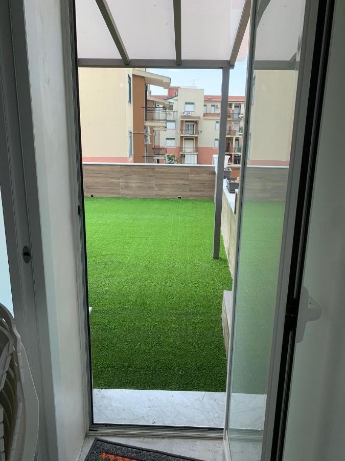 Le Rocce Nere Aparthotel Giardini Naxos Exteriör bild