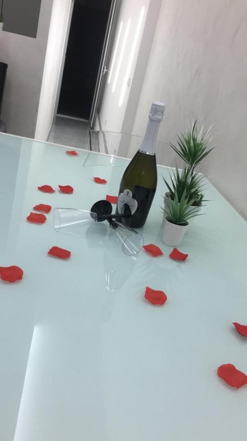 Le Rocce Nere Aparthotel Giardini Naxos Exteriör bild